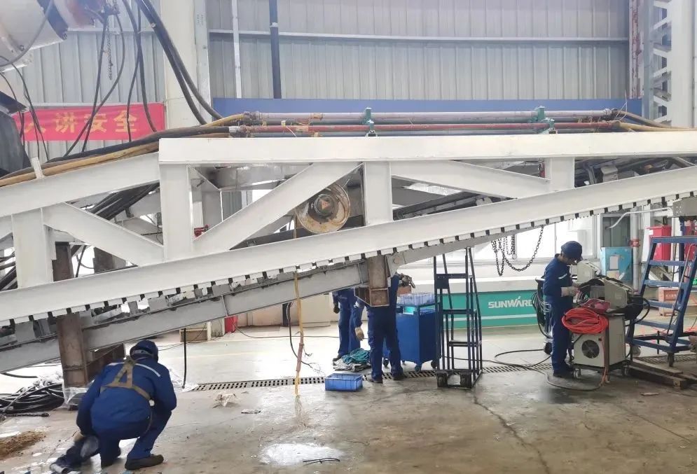 直击生产一线！中铁FH至尊复工复产忙