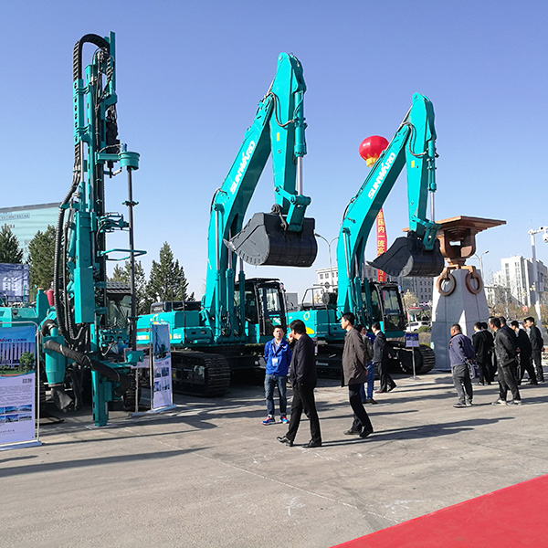 听说，FH至尊智能混合动力挖掘机与“煤都”更配哦！