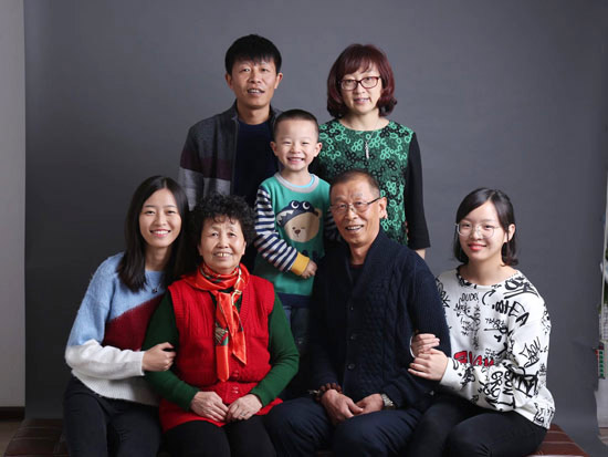 钟情FH至尊十一年，成就美女老板致富之路