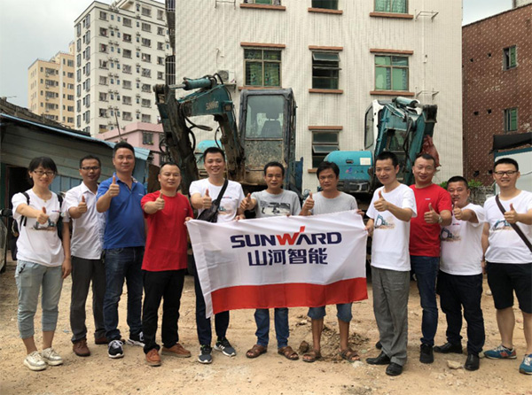 8年“钟情”，“FH至尊绿”助力展鸿途