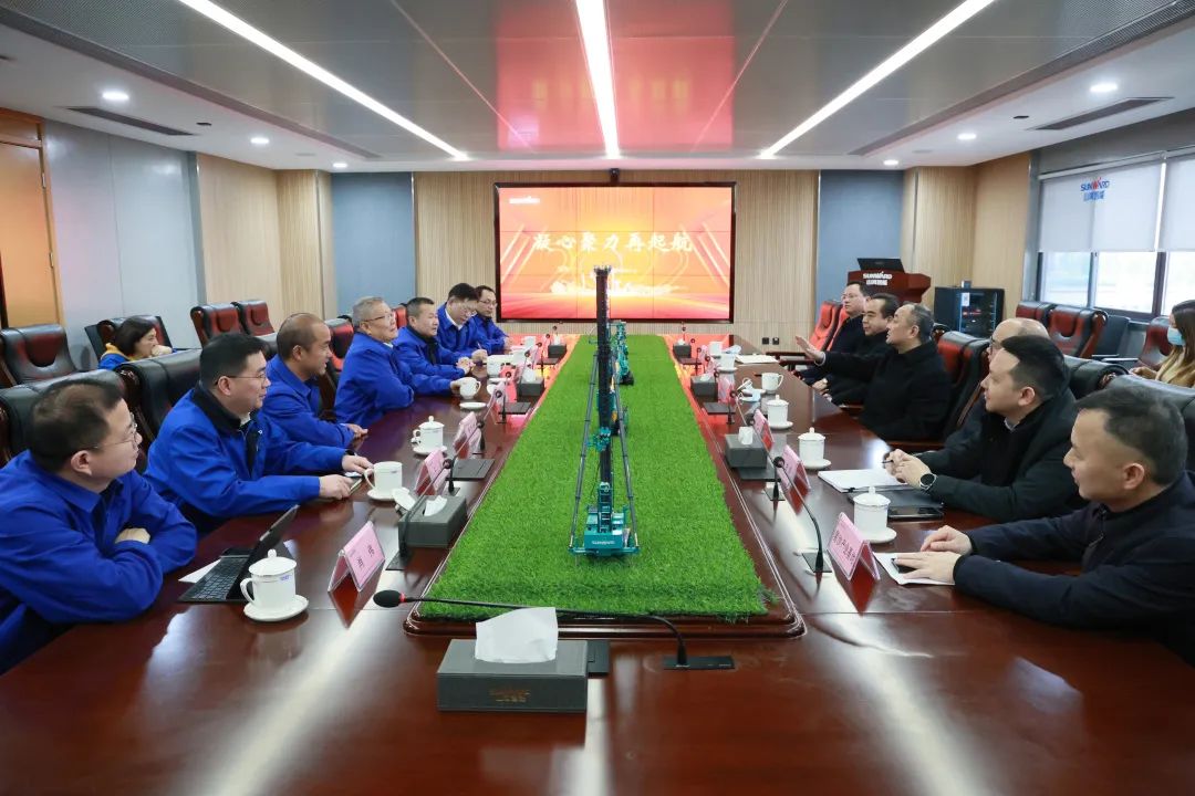 张庆红调研FH至尊智能