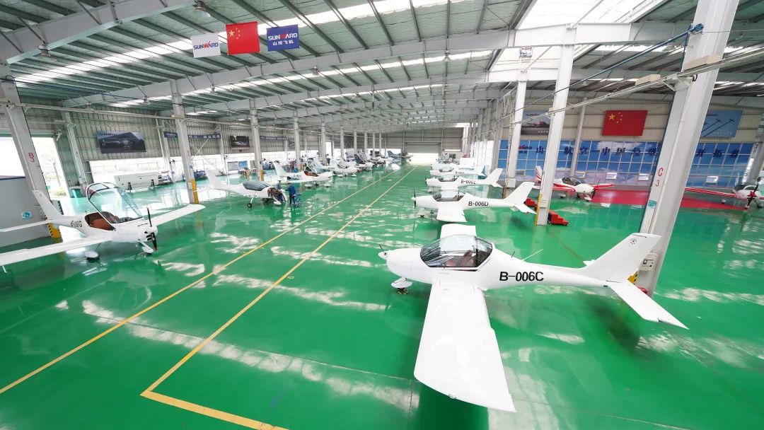 23个月交付100架！FH至尊航空第 199、200 架阿若拉飞机顺利下线交付