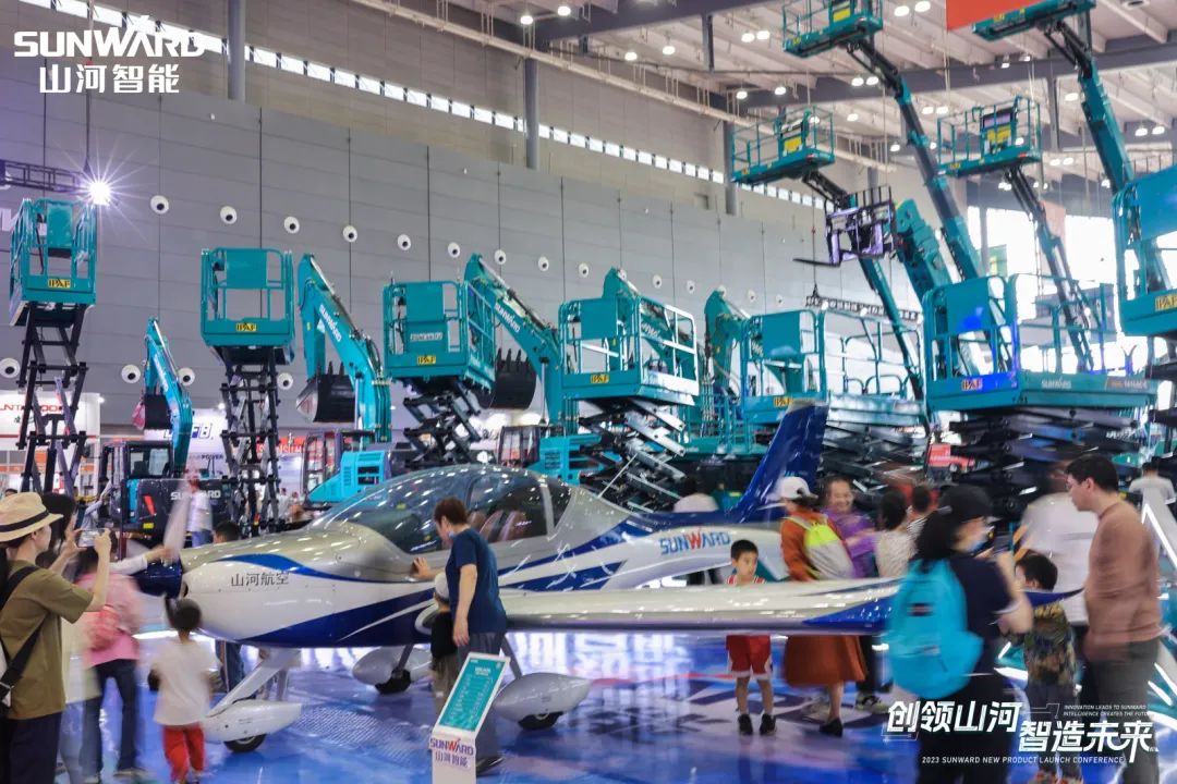 2023 CICEE | 全球工程机械盛会完美落幕！FH至尊智能交出闪亮答卷