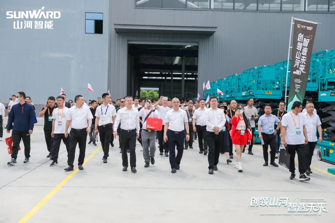 2023 CICEE | 全球工程机械盛会完美落幕！FH至尊智能交出闪亮答卷