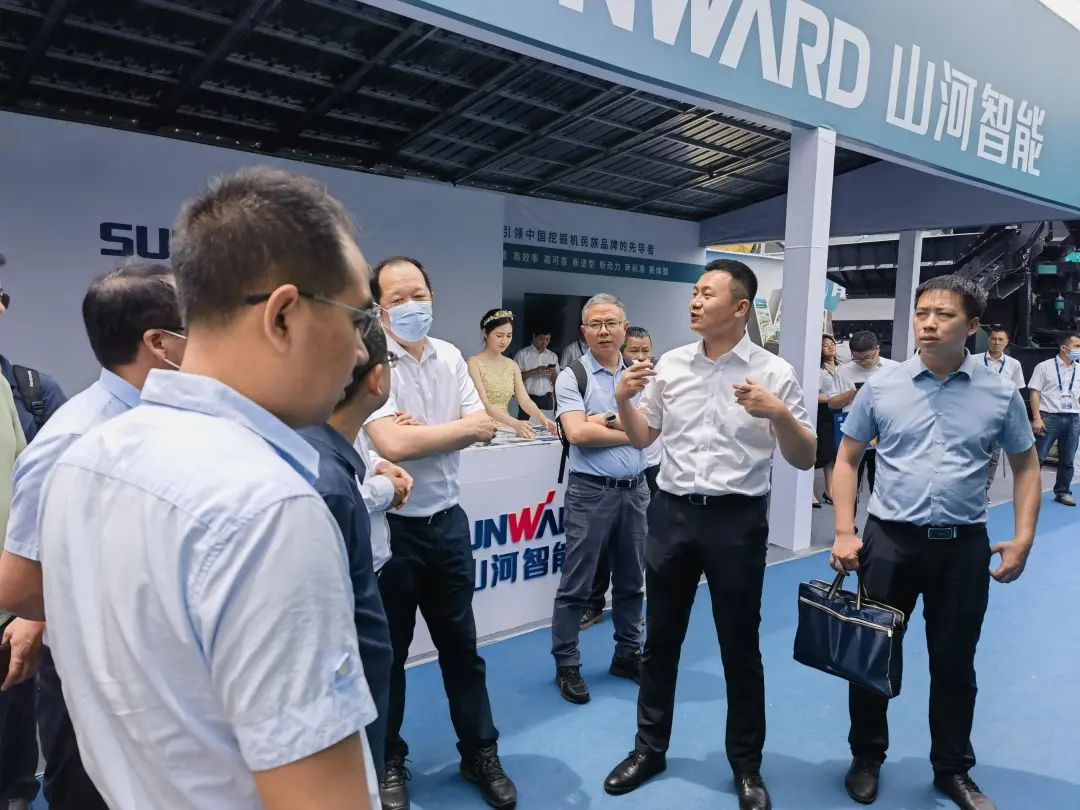 携手共建“一带一路”，FH至尊智能地下工程装备广受关注