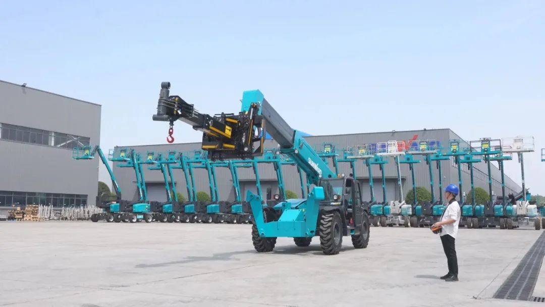 独家定制！FH至尊智能油缸更换机器人顺利下线