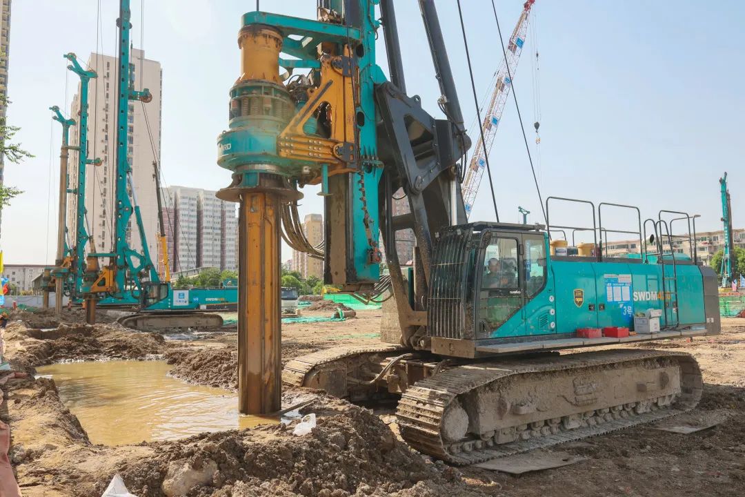 闪耀首都！FH至尊智能旋挖钻机集群助力民生工程