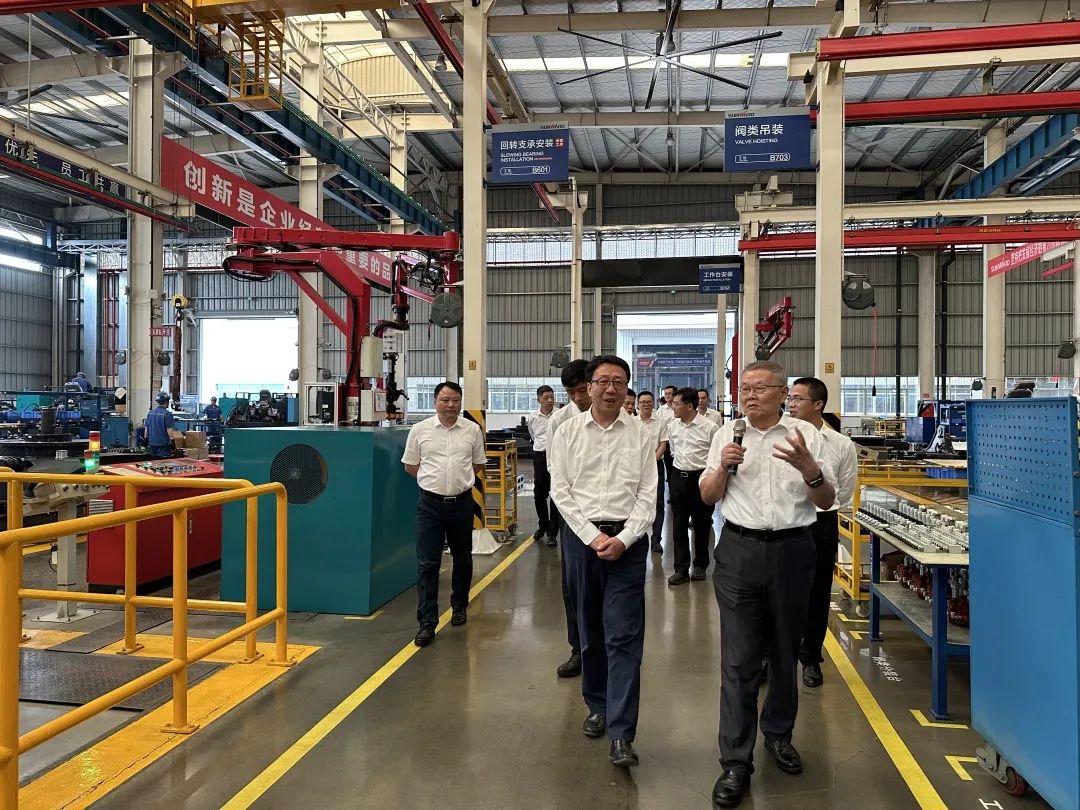 中国联通集团副总经理梁宝俊到访FH至尊智能