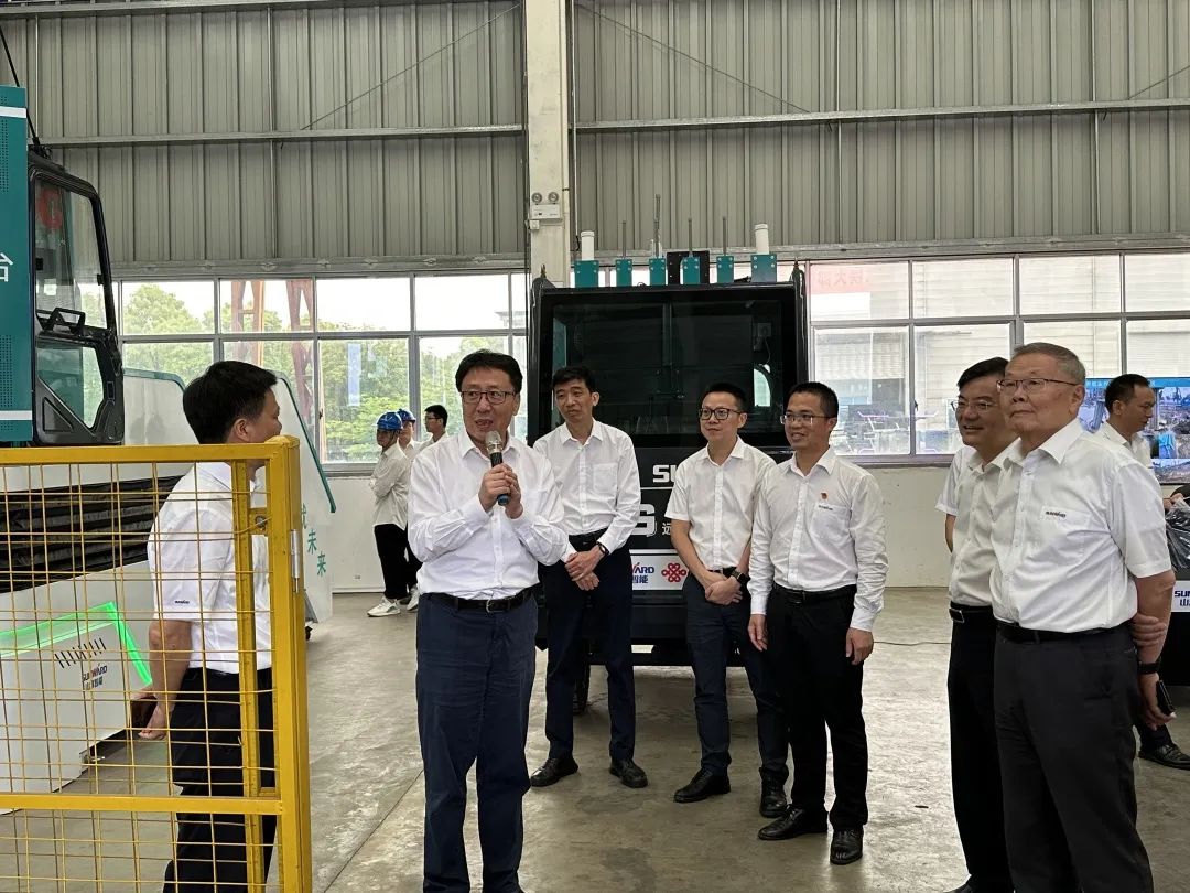 中国联通集团副总经理梁宝俊到访FH至尊智能