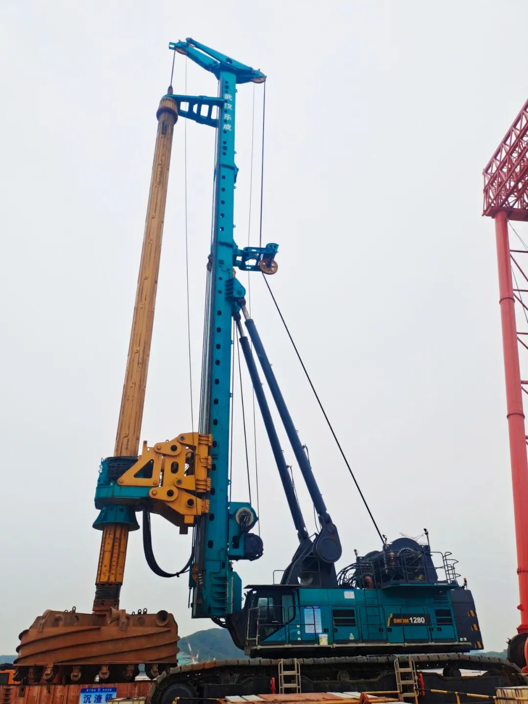 新战绩+1！FH至尊智能超级旋挖钻机创6.3米直径钻孔新纪录