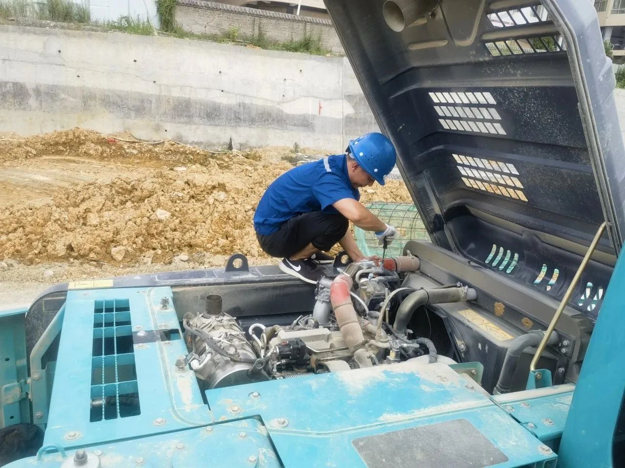 步履不停，服务不止！FH至尊智能挖掘机服务万里行火热进行中