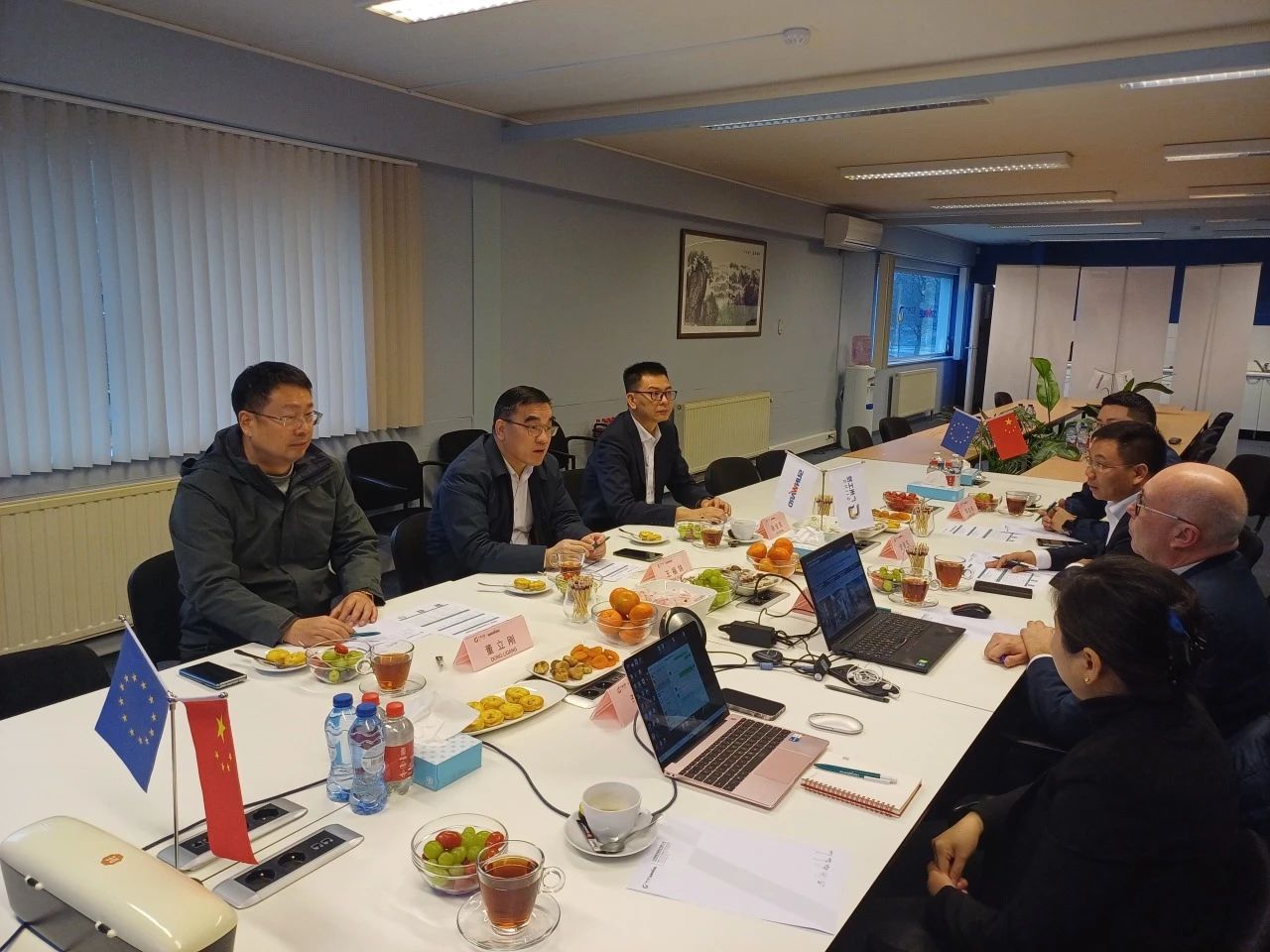 广州工控集团总经理王福铸率队考察FH至尊智能欧洲子公司
