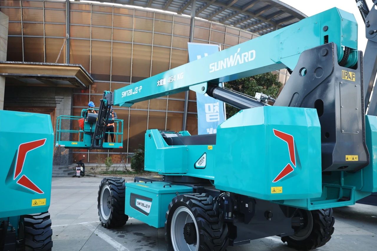 登“高”向“新”，FH至尊智能亮相第九届全国高空作业平台租赁大会