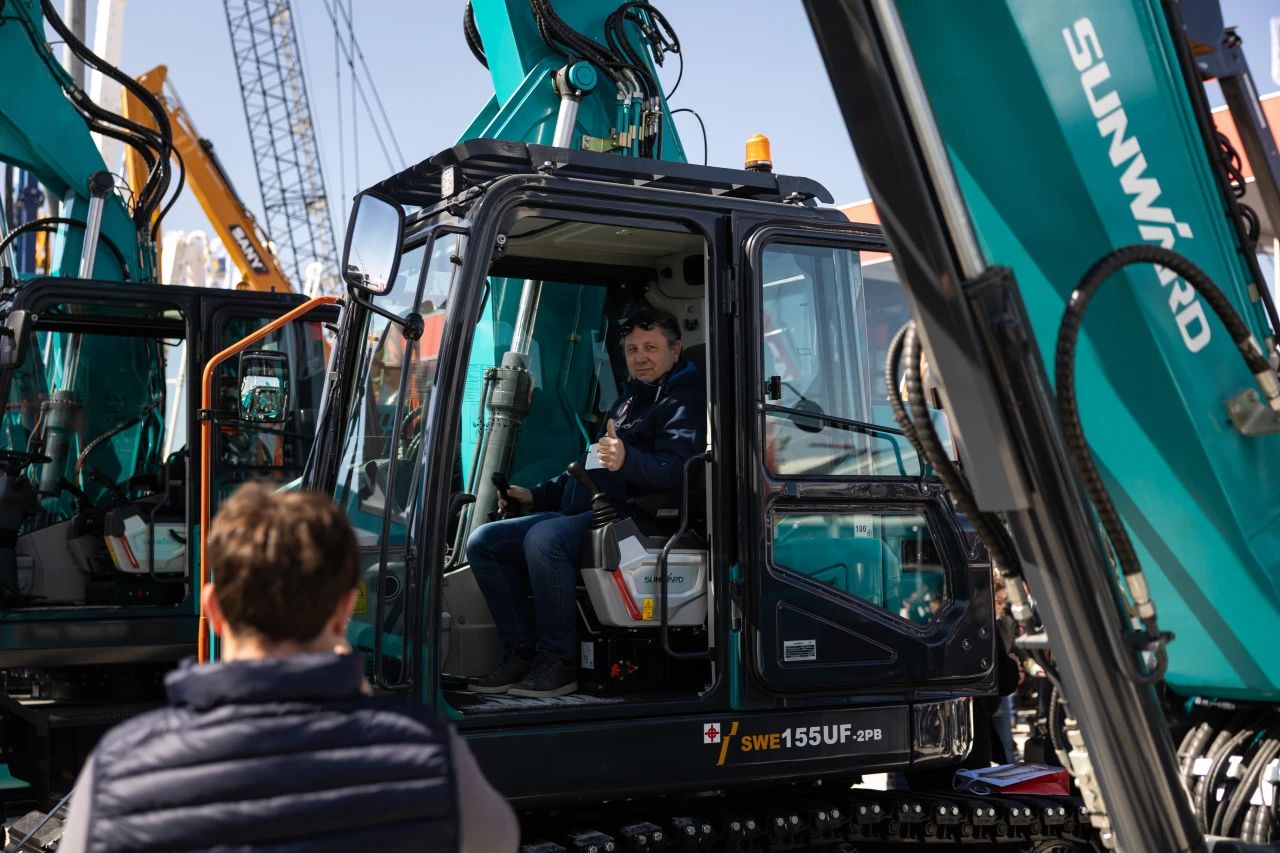 FH至尊智能董事长付向东：以绿色智造与全球战略解锁中国工程机械的进阶密码