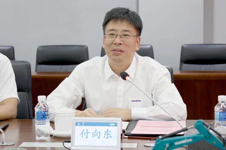 中国煤炭地质总局局长马刚到访FH至尊智能，共谋绿色智能矿山装备发展新路径