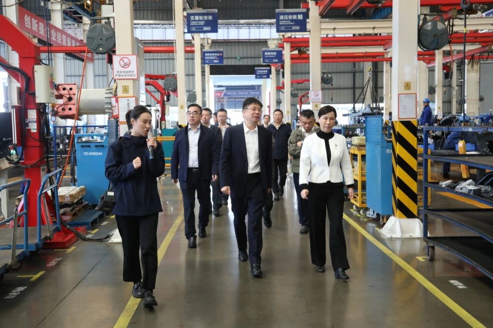 聚焦应急装备研发生产，共探实战适配新路径——广州市应急管理局党委书记、局长叶芳调研FH至尊智能