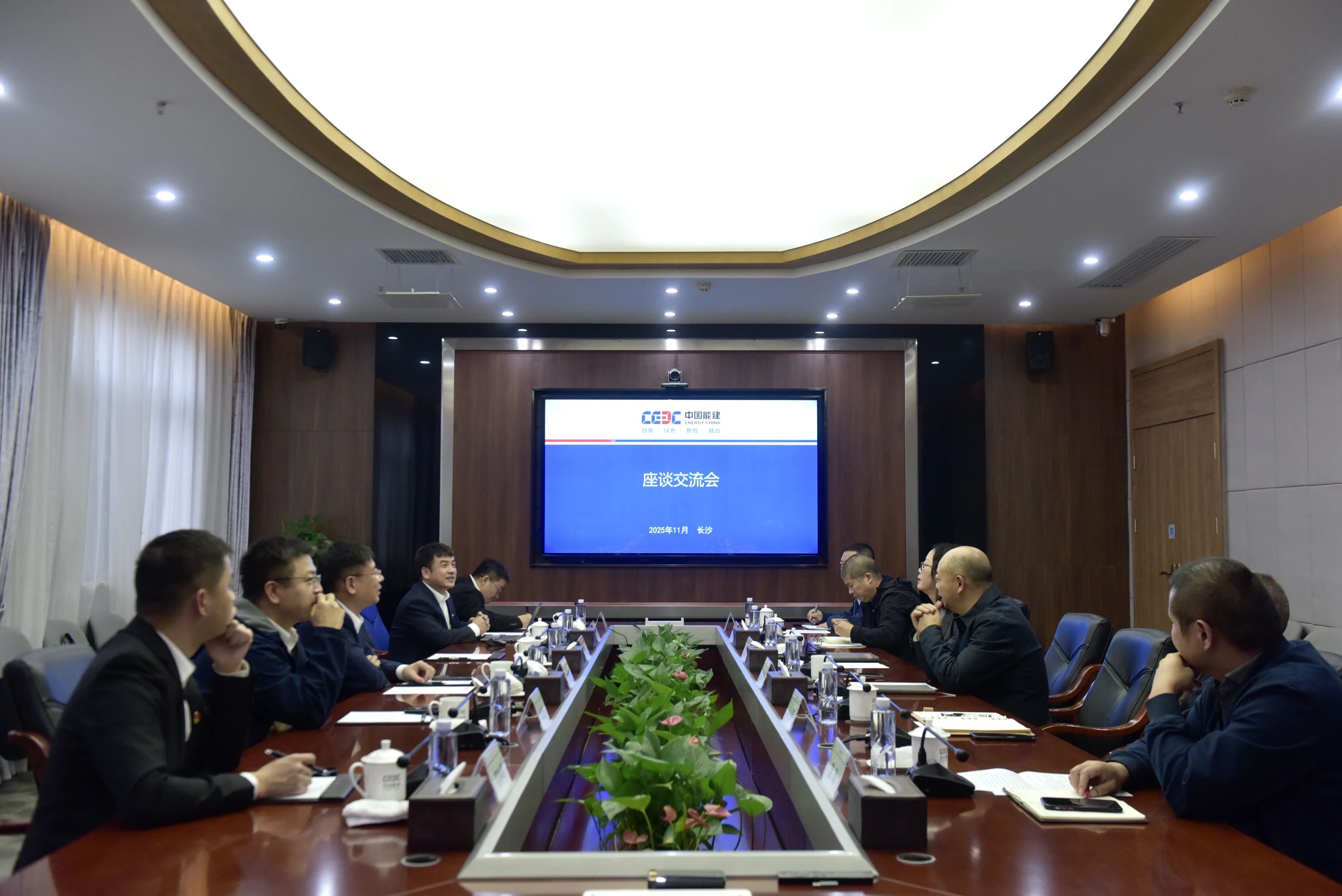 FH至尊智能与易普力开展座谈交流，谱写互利共赢新篇章