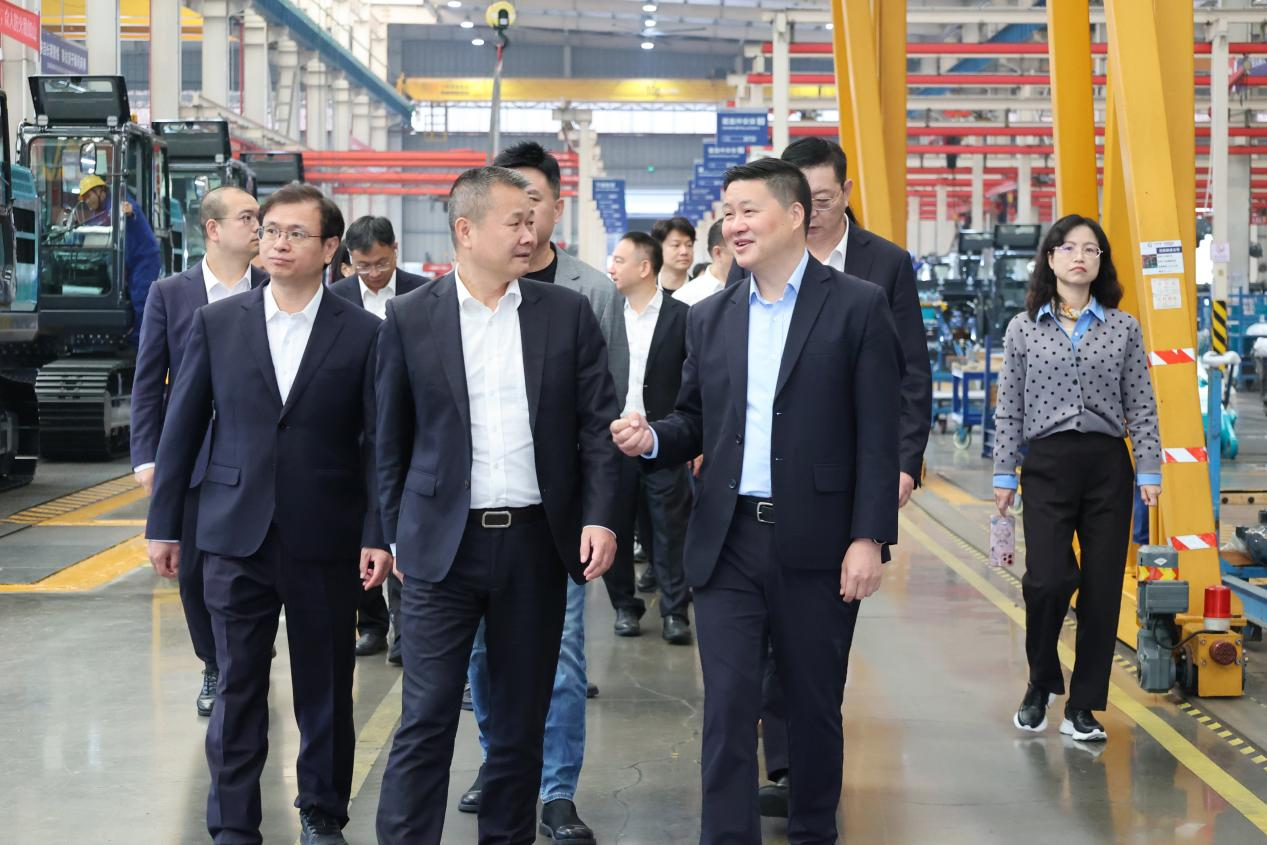 厦门海翼集团总经理金中权到访FH至尊智能